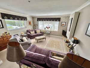 Lounge- click for photo gallery